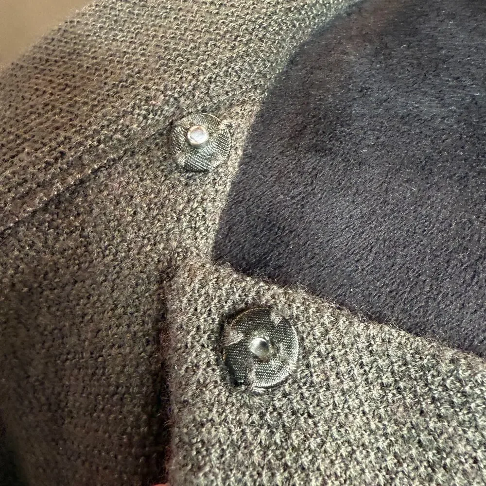 Tahari Merino Wool Blend Asymmetrical Sweater Tunic Olive Green Women’s S - Picture 8 of 12